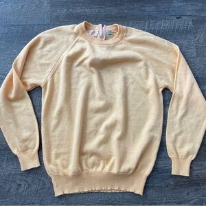 Womens 1970s Vintage Acrylic Fibre Light Yellow Crewneck Sweater -Small